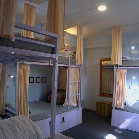 Tag Along 2 0 Hostel กังต็อก ภายนอก รูปภาพ