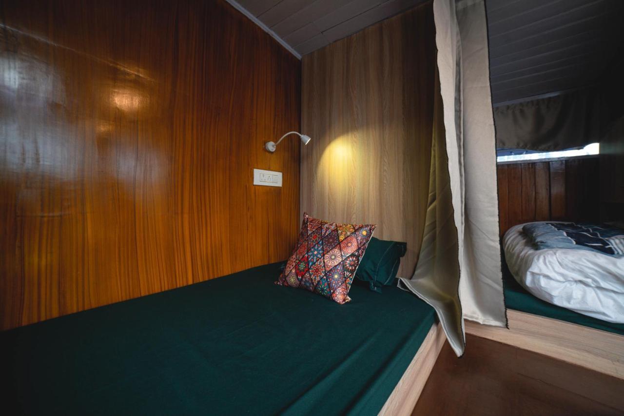 Tag Along 2 0 Hostel กังต็อก ภายนอก รูปภาพ