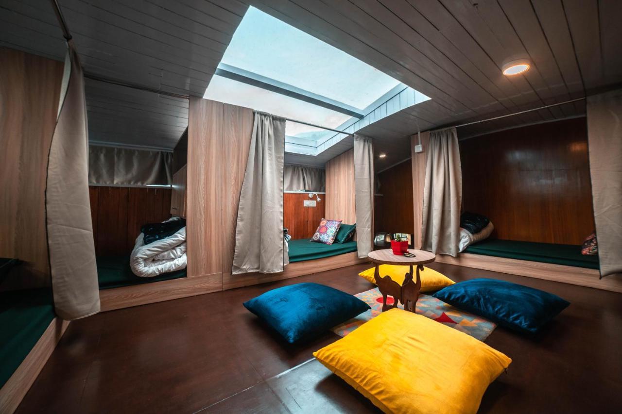 Tag Along 2 0 Hostel กังต็อก ภายนอก รูปภาพ