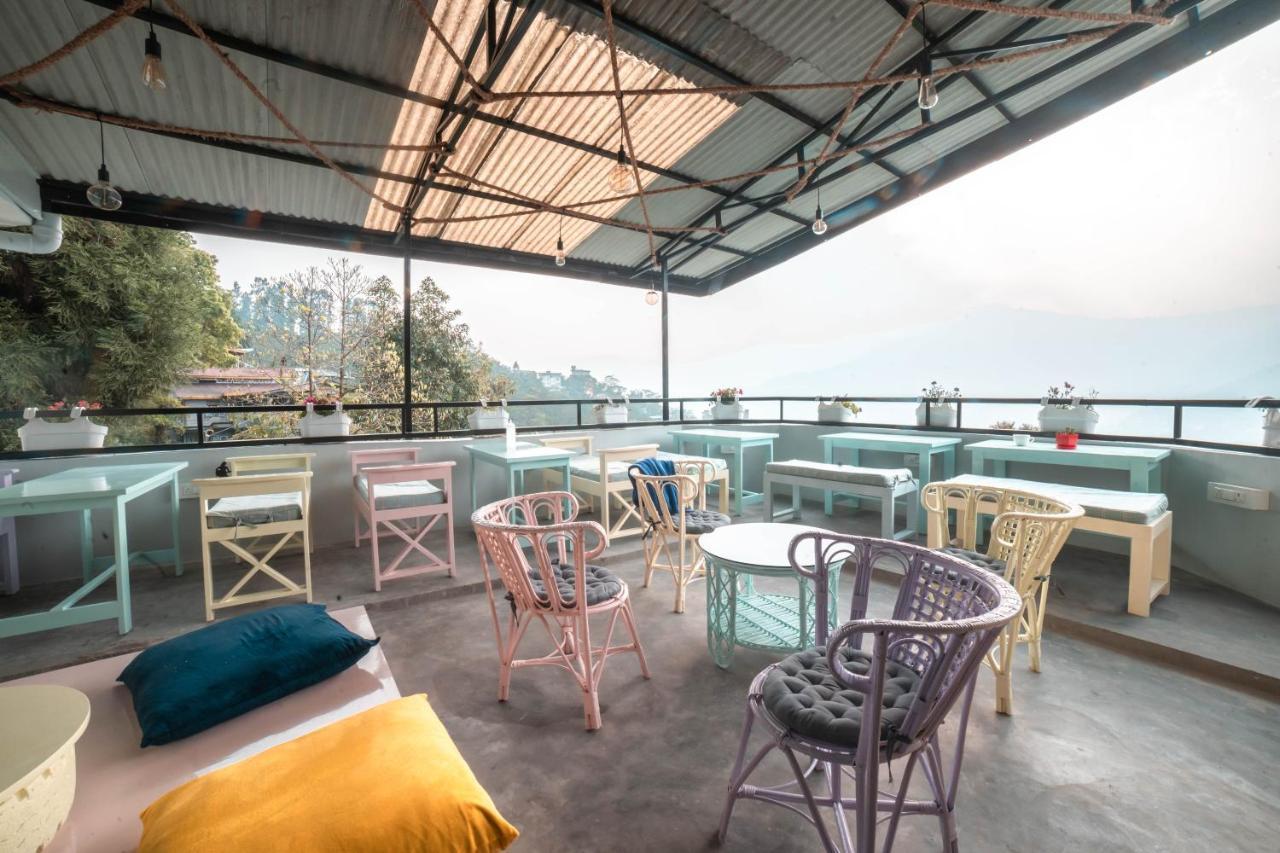 Tag Along 2 0 Hostel กังต็อก ภายนอก รูปภาพ