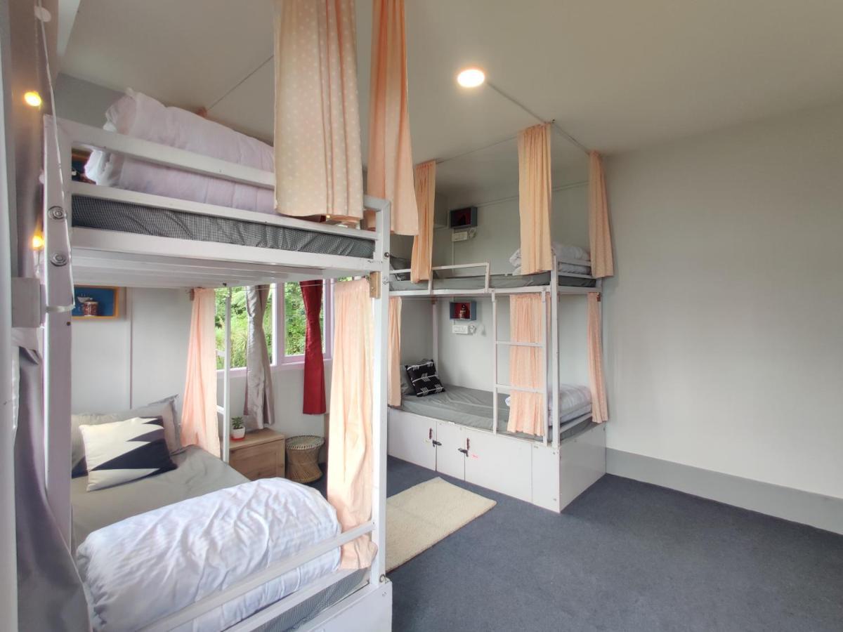 Tag Along 2 0 Hostel กังต็อก ภายนอก รูปภาพ