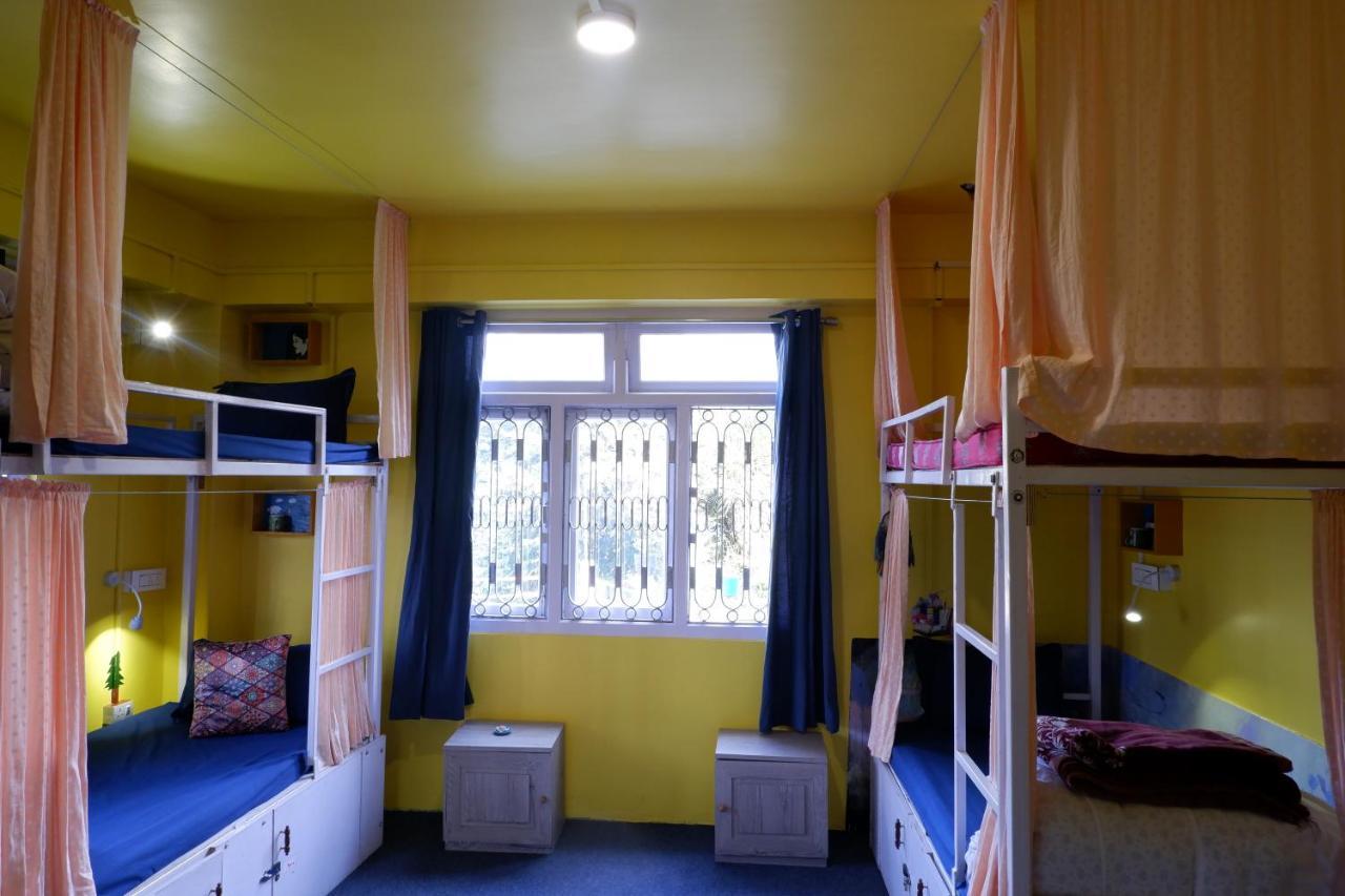 Tag Along 2 0 Hostel กังต็อก ภายนอก รูปภาพ