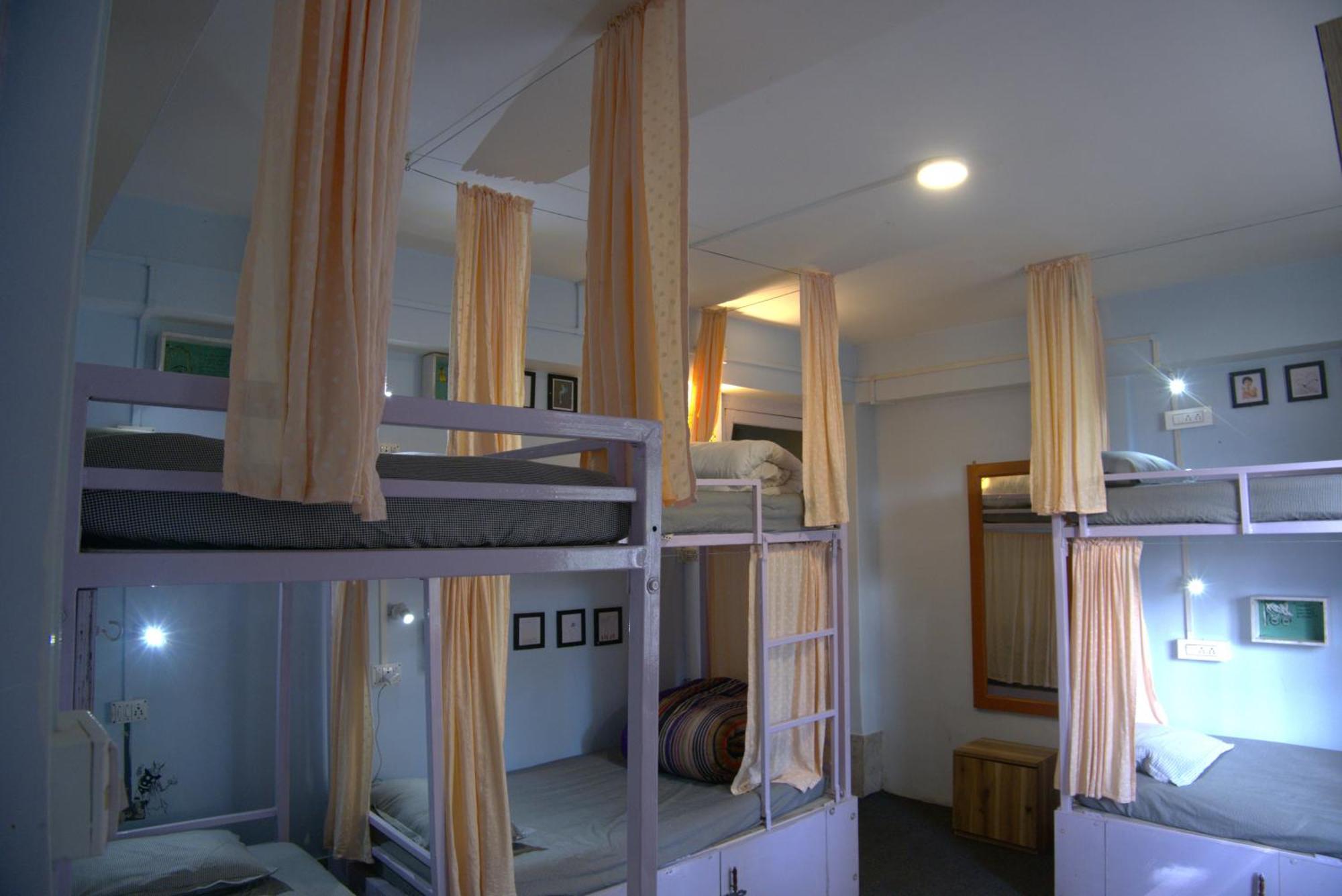 Tag Along 2 0 Hostel กังต็อก ภายนอก รูปภาพ